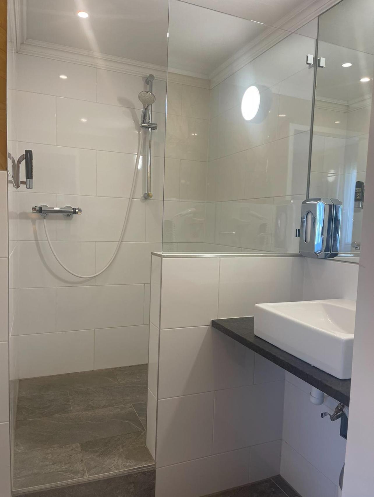 Corso, Zimmer & Fruehstueck Pressbaum Ngoại thất bức ảnh